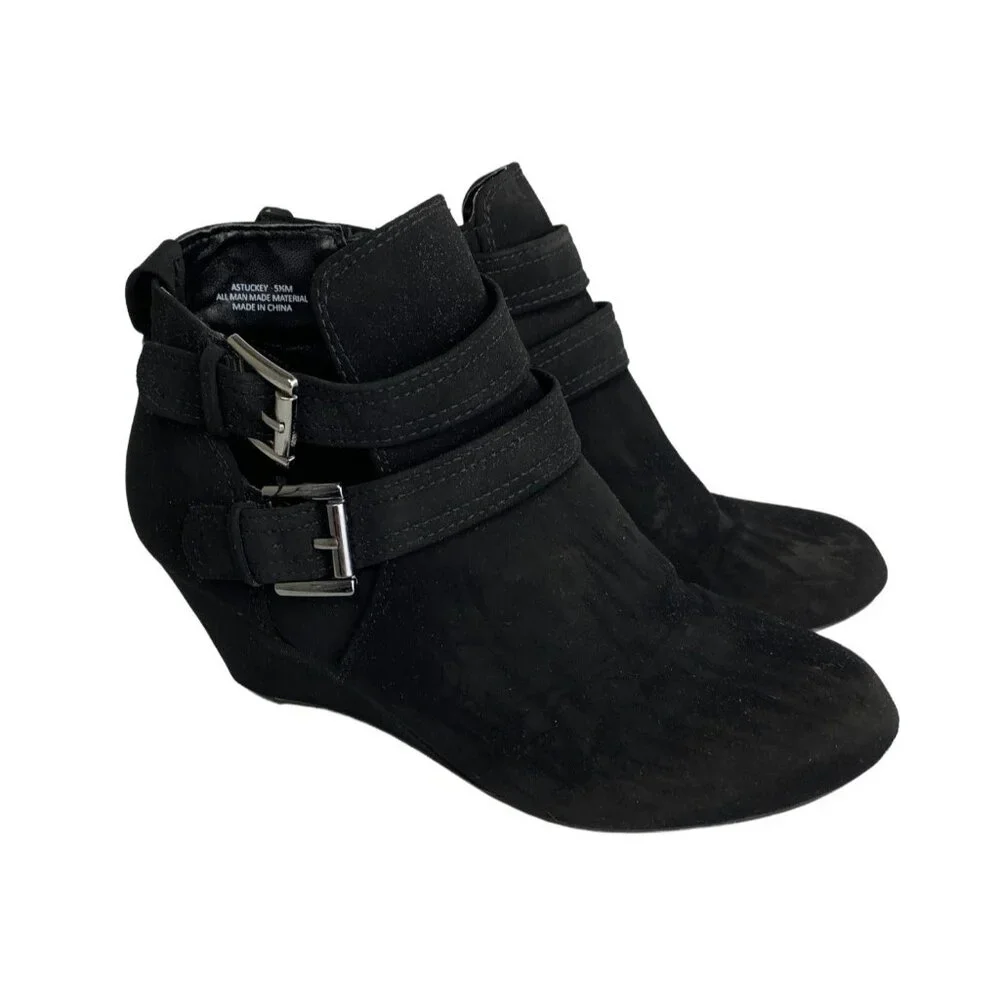 Girls Wedge Heel Boots size 5.5